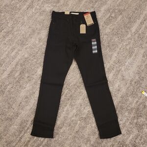 Levi's 312 Classic Black Skinny Jeans Size 6.  28 W 28 L